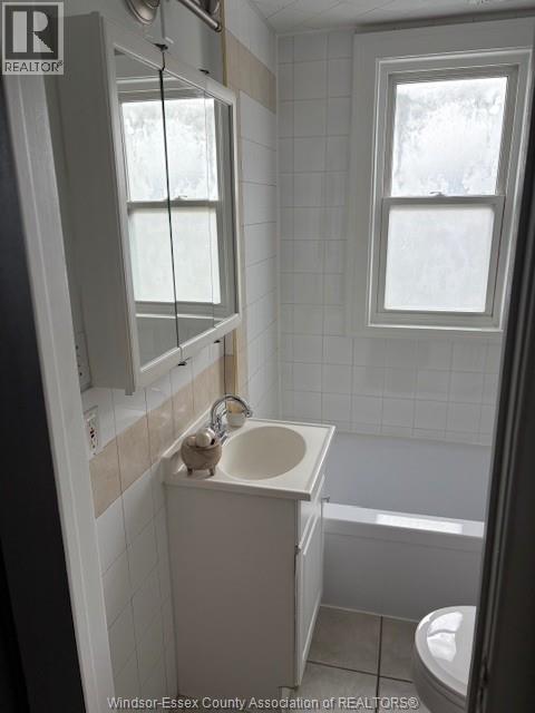 1529 RIVERSIDE DRIVE East, Windsor, Ontario, N9A2V1 — Photo 9