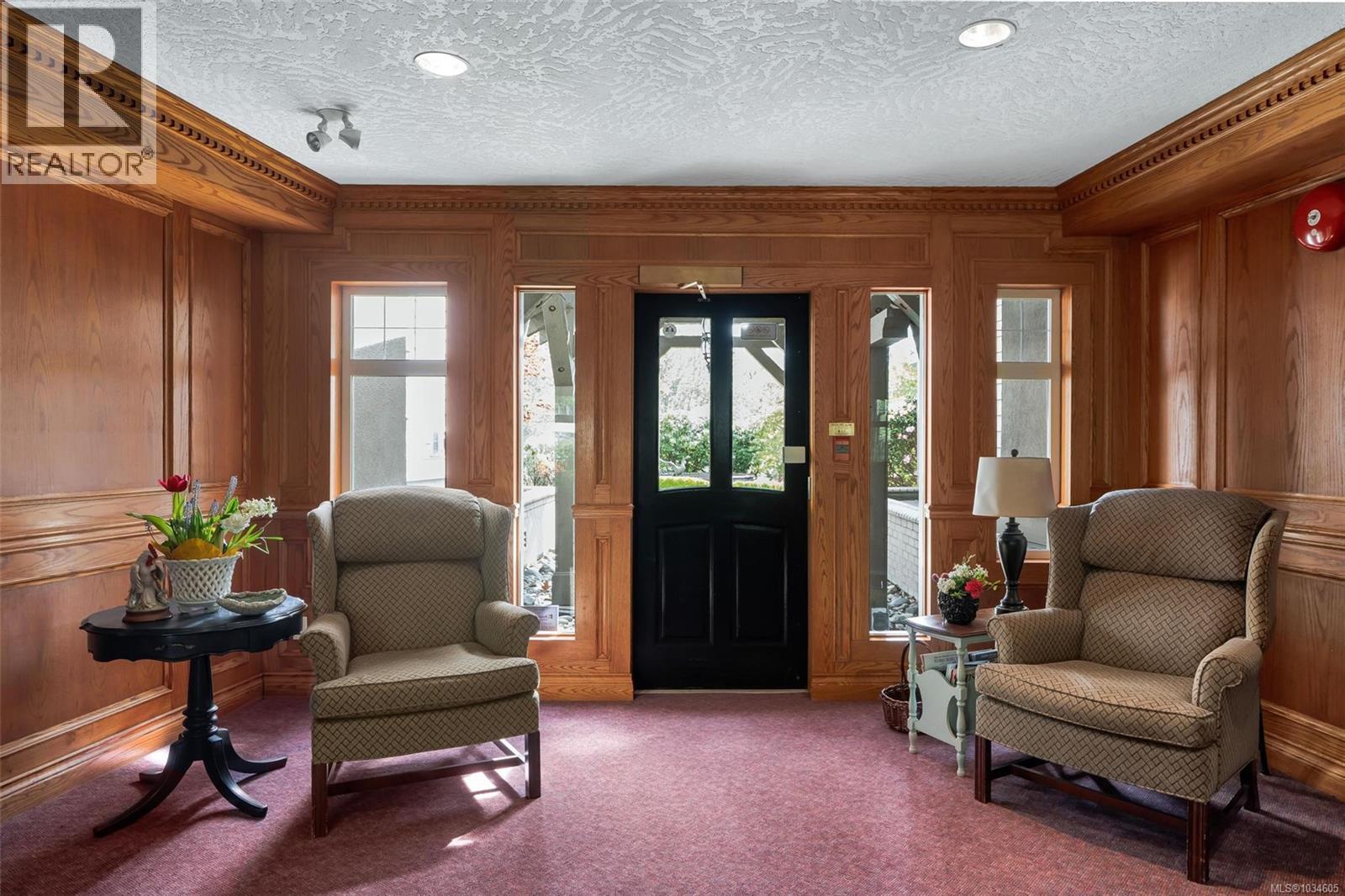 216 4490 Chatterton Way, Saanich