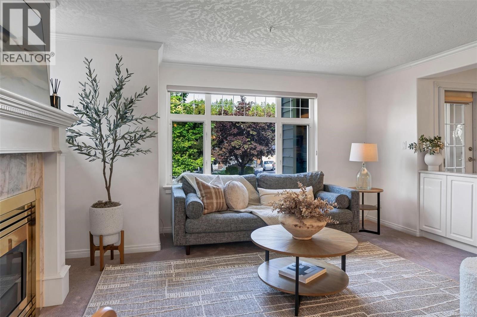 216 4490 Chatterton Way, Saanich