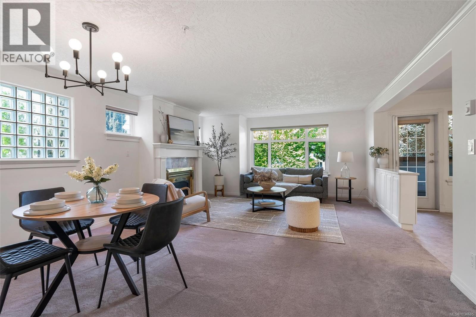 216 4490 Chatterton Way, Saanich