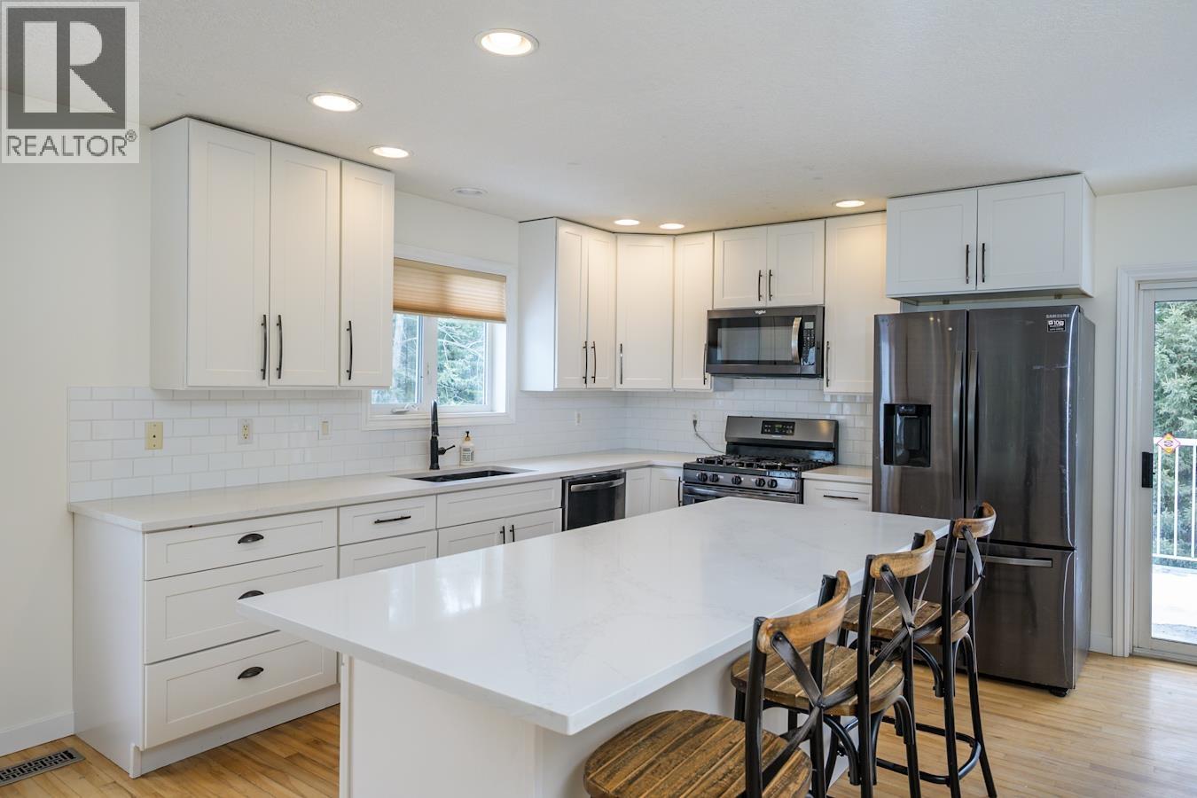 5100 NIGHTINGALE ROAD - 4