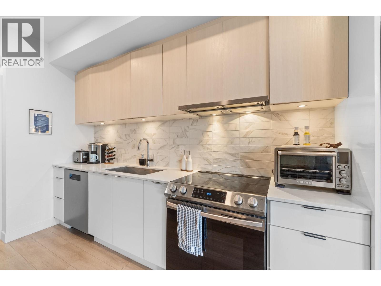 304 1792 STARLING DRIVE, Tsawwassen
