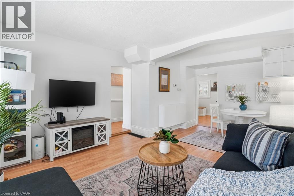 279 PARK Street W - 7
