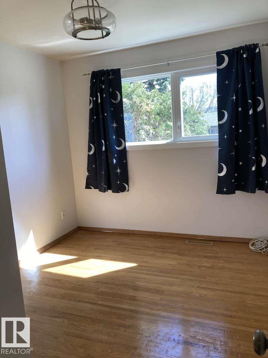 15212 86 AV NW, Edmonton