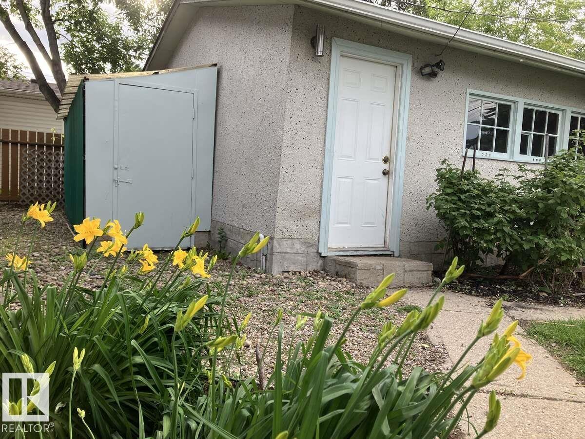 15212 86 AV NW, Edmonton