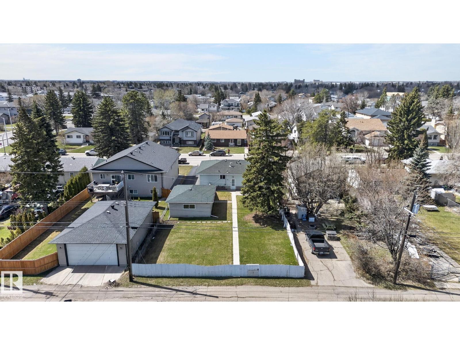10719 152 ST NW, Edmonton