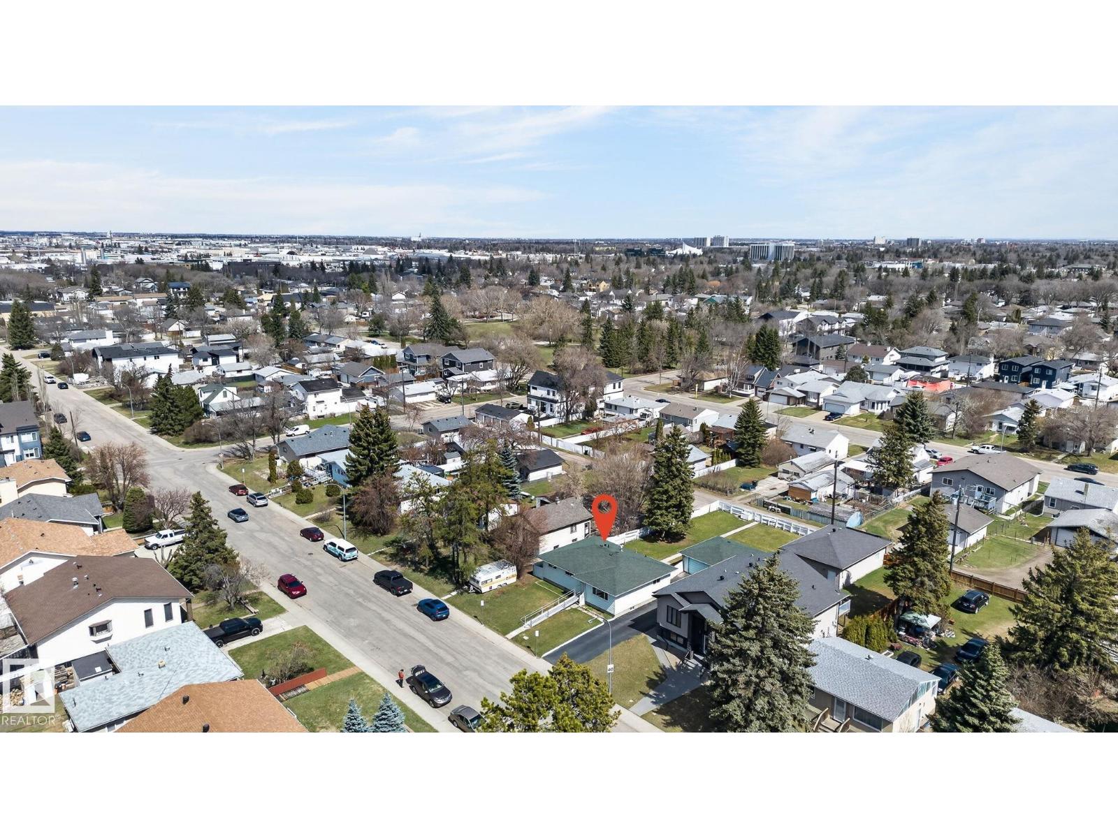 10719 152 ST NW, Edmonton