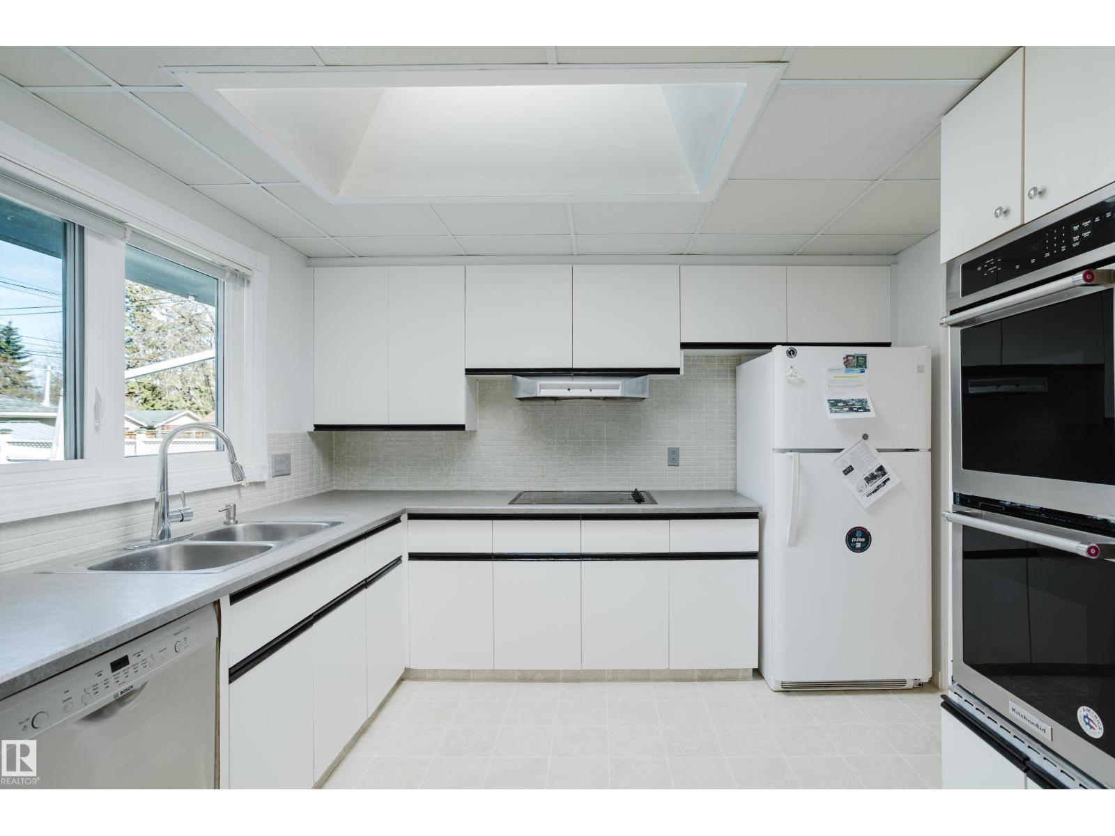 7108 83 ST NW, Edmonton