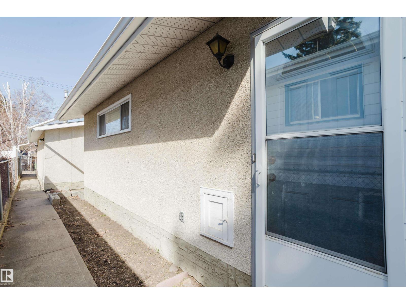 7108 83 ST NW, Edmonton