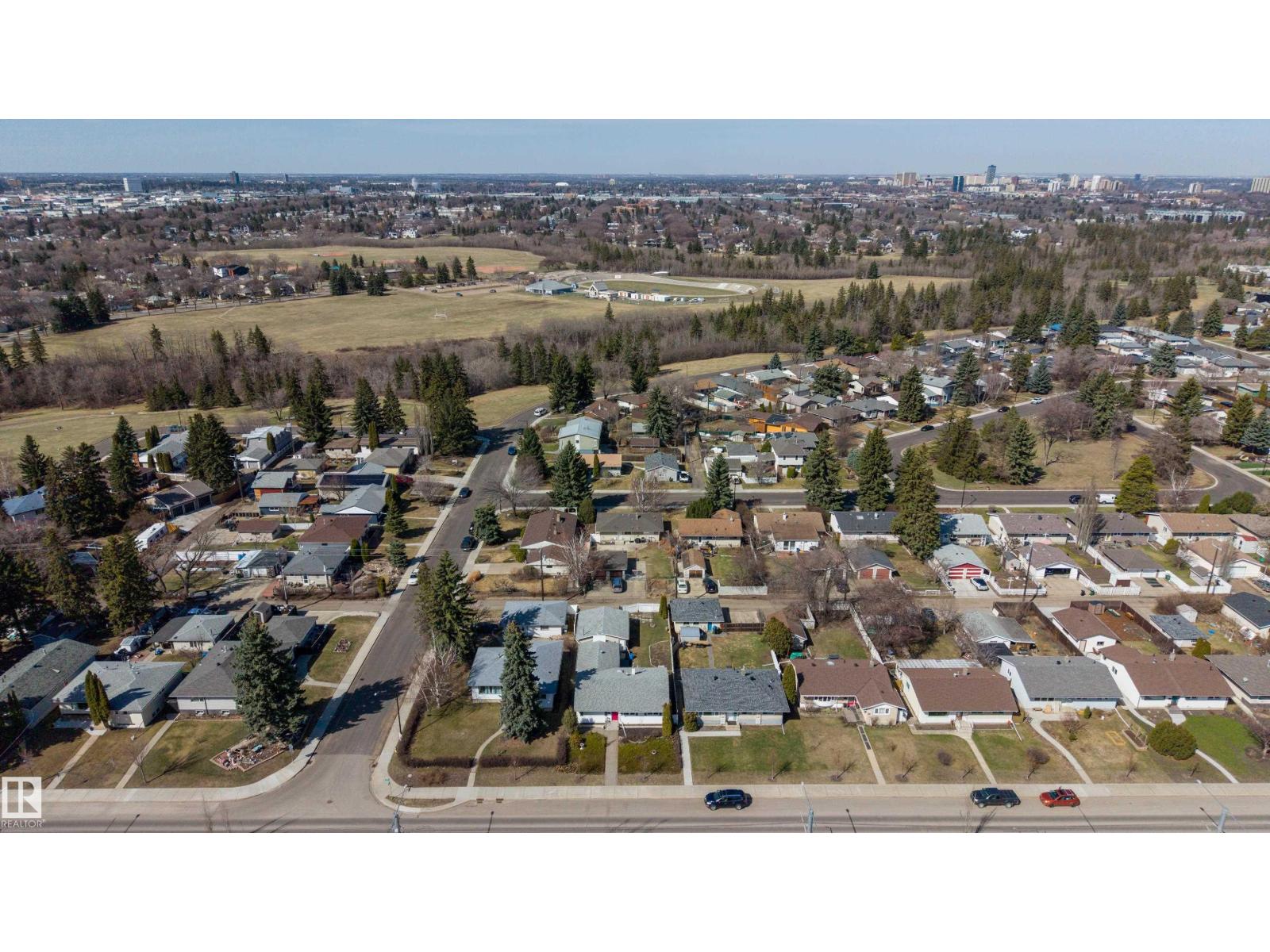 7108 83 ST NW, Edmonton