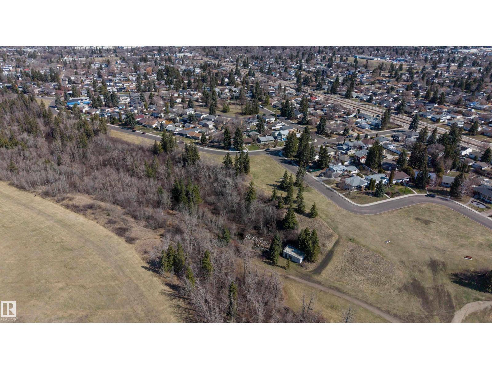 7108 83 ST NW, Edmonton