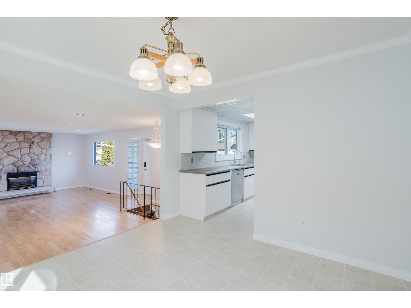 7108 83 ST NW, Edmonton