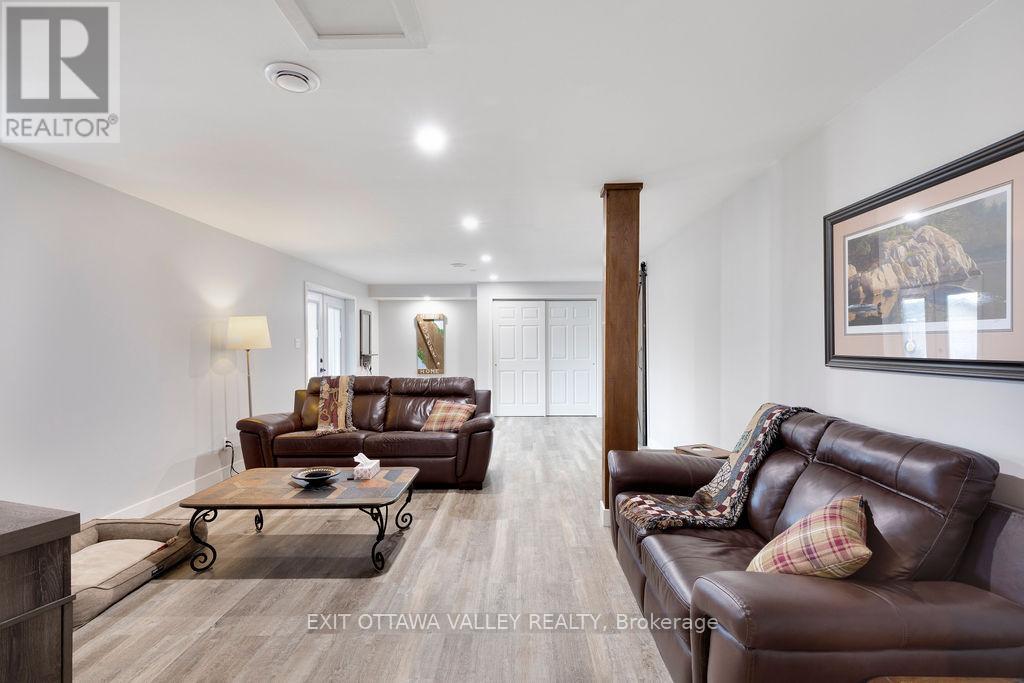 39090 COMBERMERE ROAD - 16