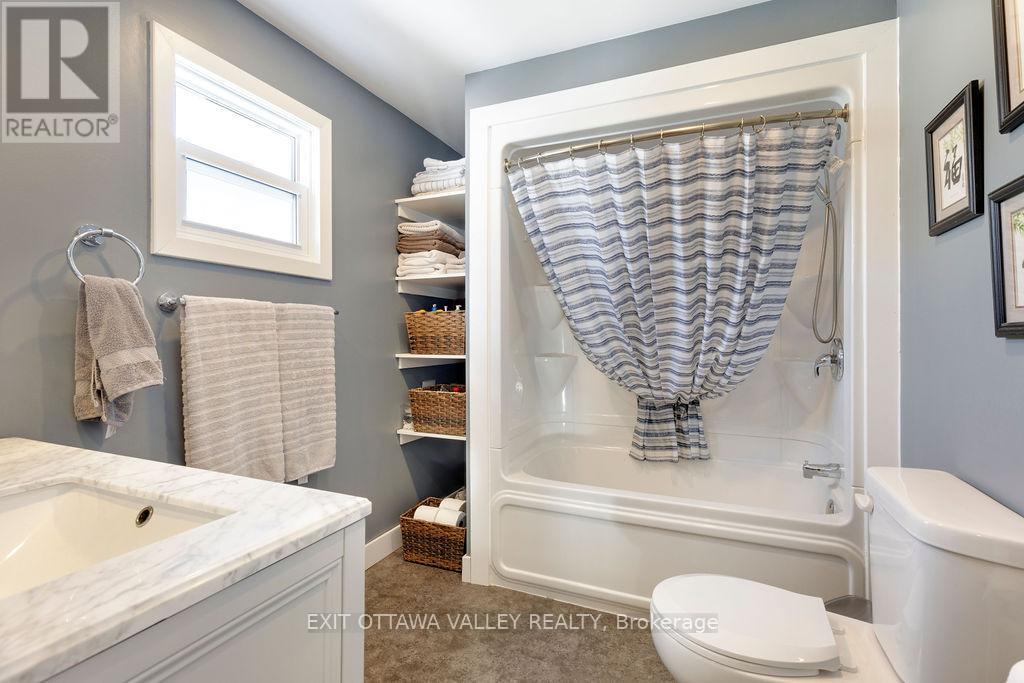39090 COMBERMERE ROAD - 13