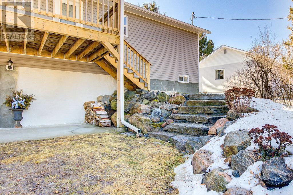 39090 COMBERMERE ROAD - Image 3