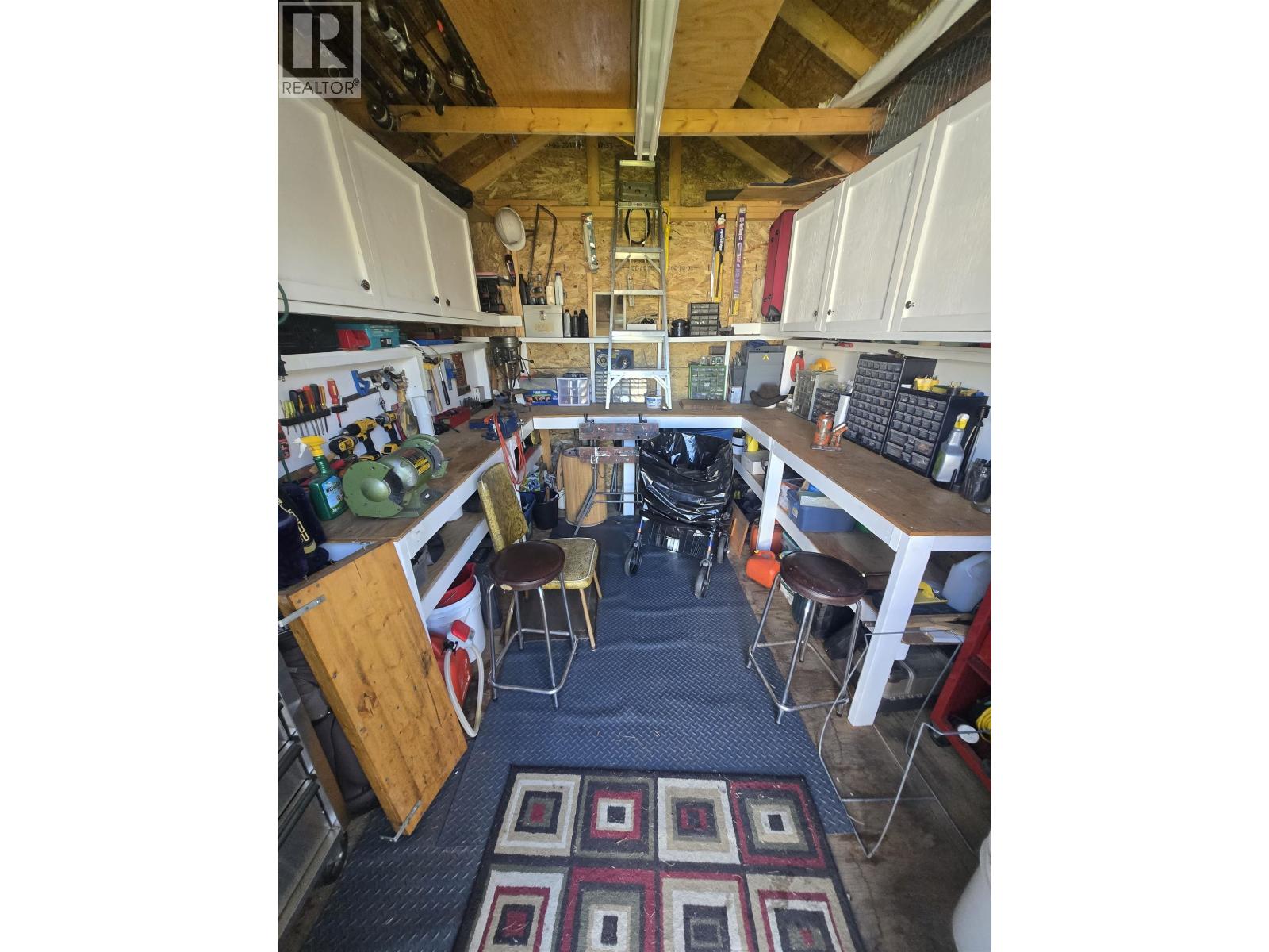 #32 2682 RICHARSON ROAD - 30