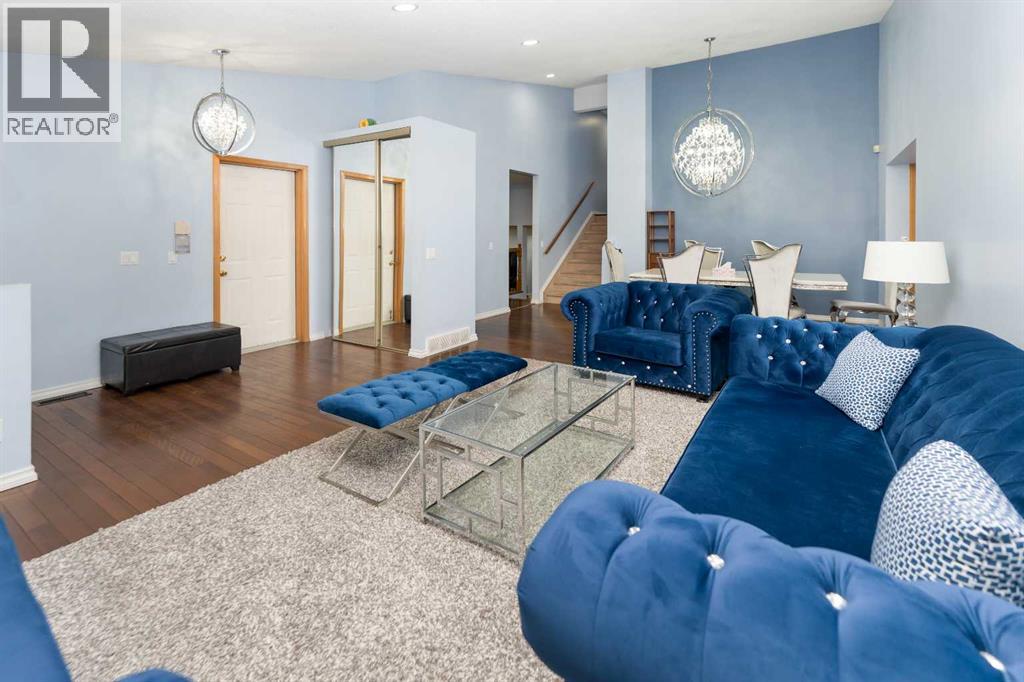 18 Coral Sands Place NE - 2