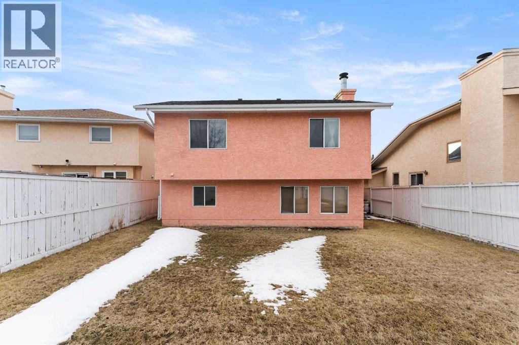 18 Coral Sands Place NE - 40