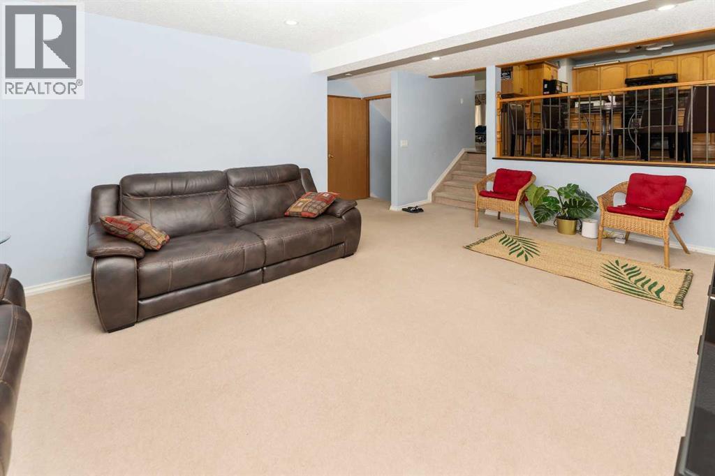 18 Coral Sands Place NE - 15