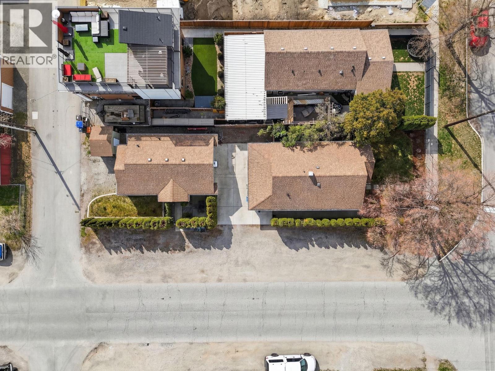 991 Coronation Avenue - 40