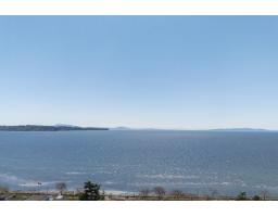 15556 Columbia Avenue, White Rock, BC V4B1K4 Photo 11