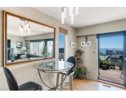 15556 Columbia Avenue, White Rock, BC V4B1K4 Photo 9