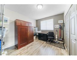15556 Columbia Avenue, White Rock, BC V4B1K4 Photo 14