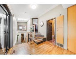 15556 Columbia Avenue, White Rock, BC V4B1K4 Photo 7