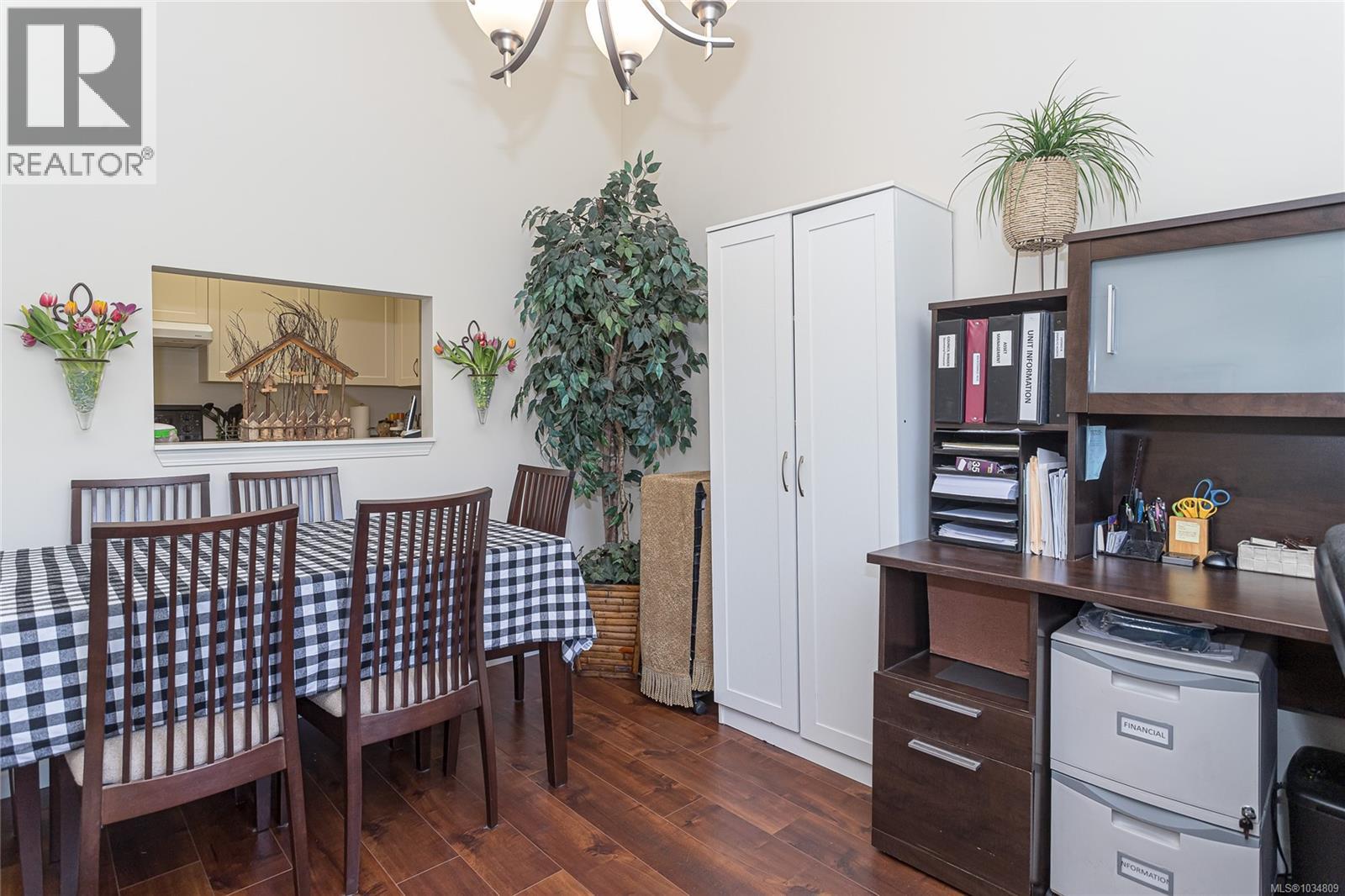 #4 100 Abbey Lane - 15