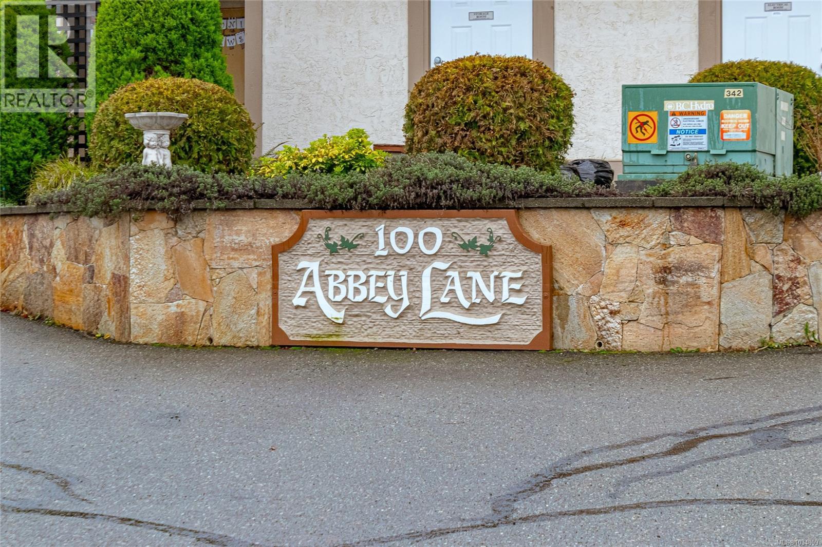 #4 100 Abbey Lane - 5