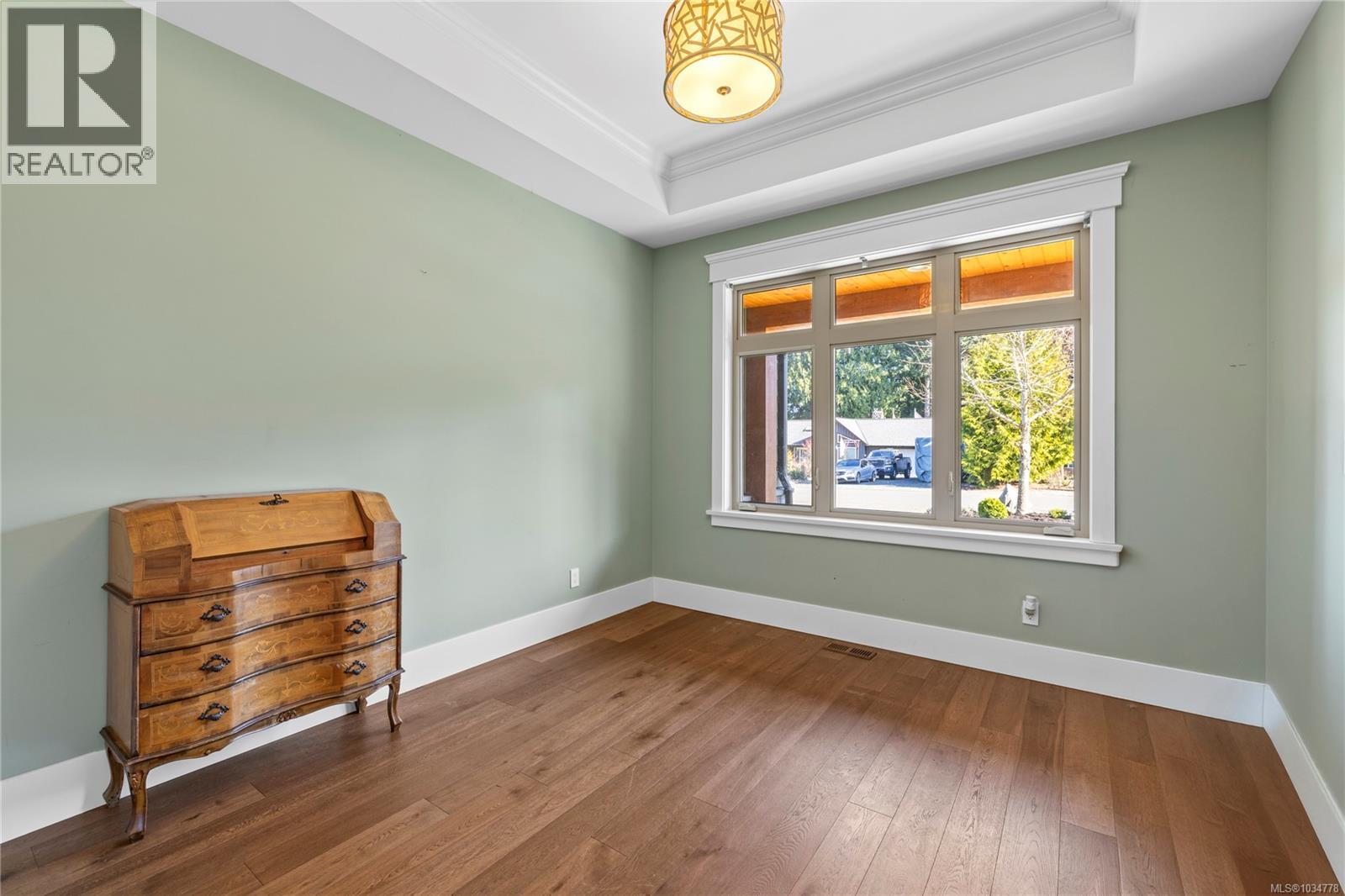 628 Nassau Cres - 22