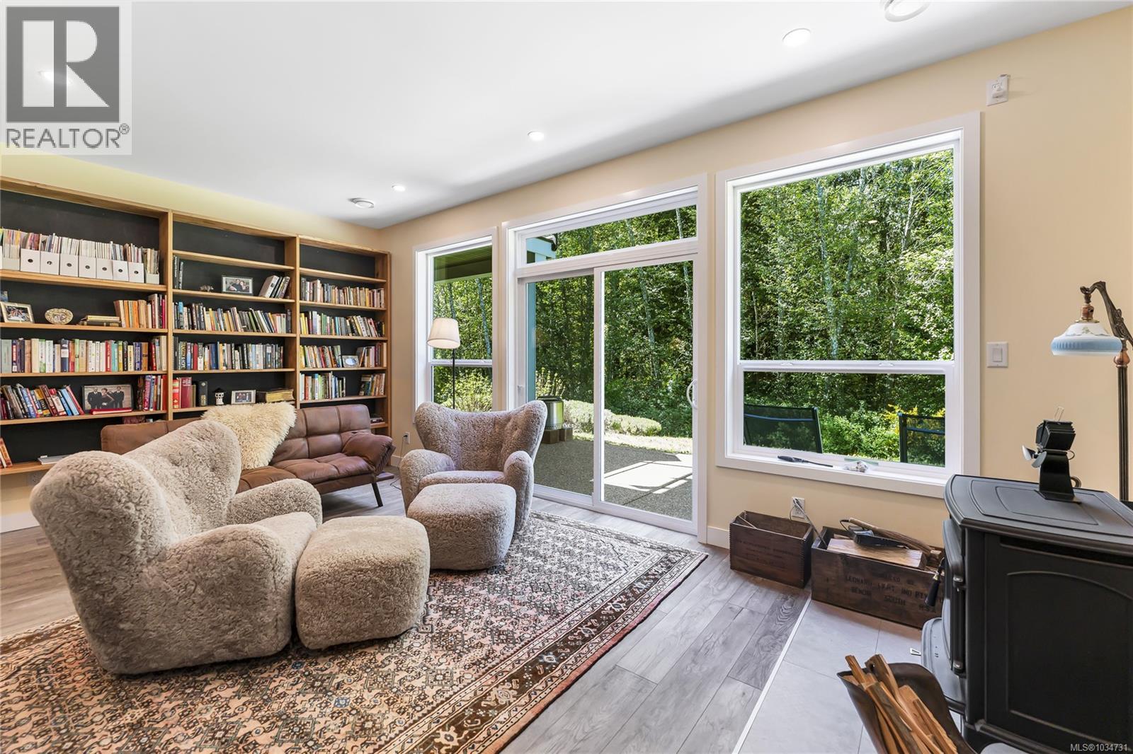 7586 Somenos Rd - 27