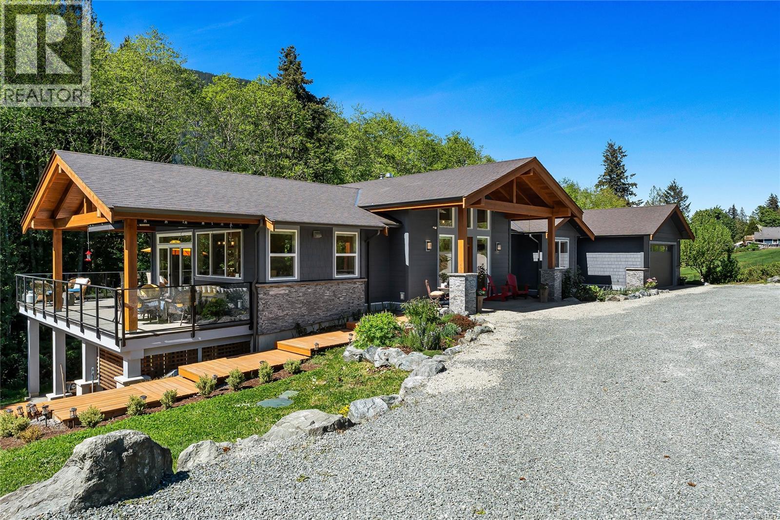 7586 Somenos Rd - 43