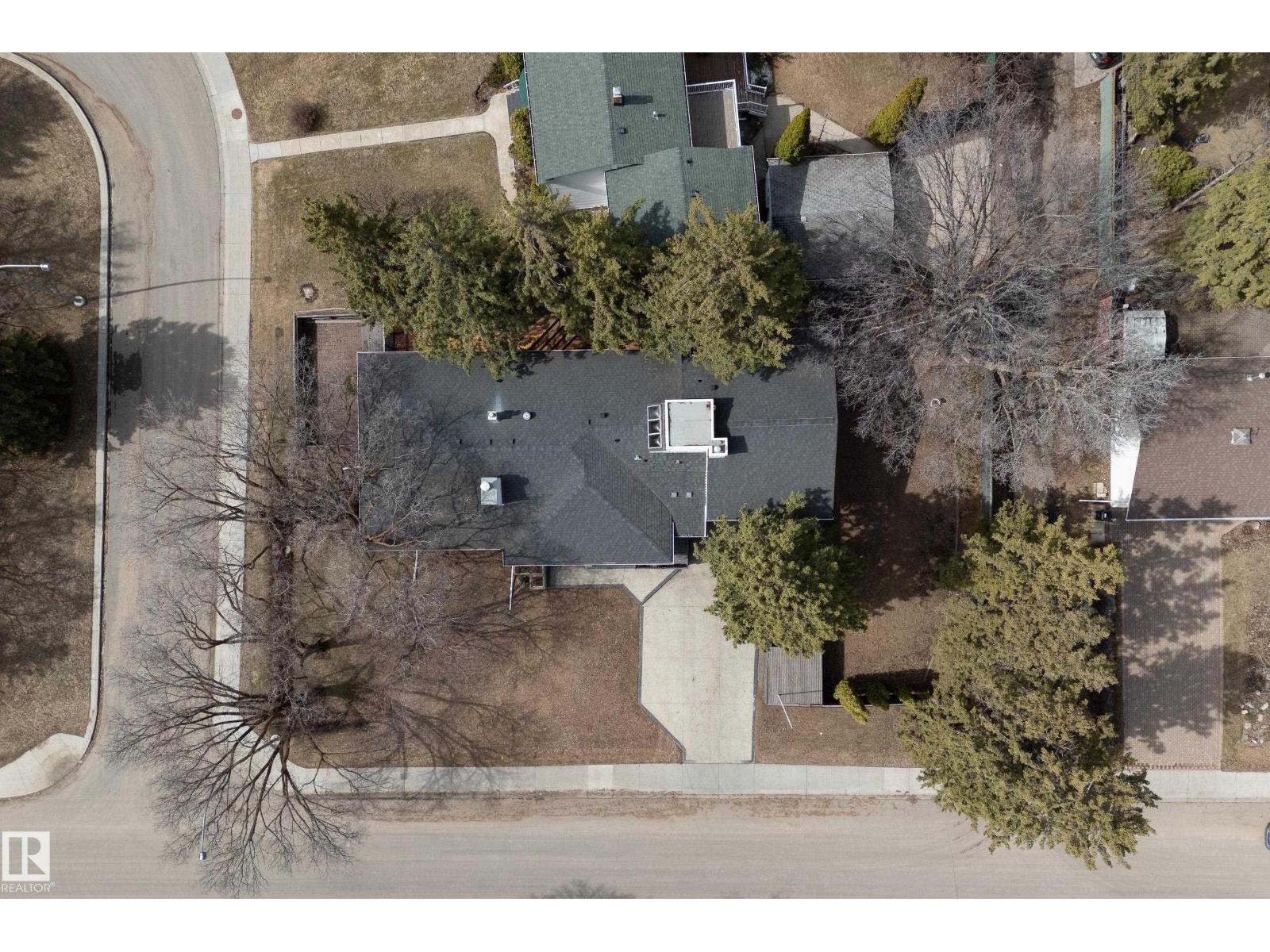 8444 118 ST NW, Edmonton
