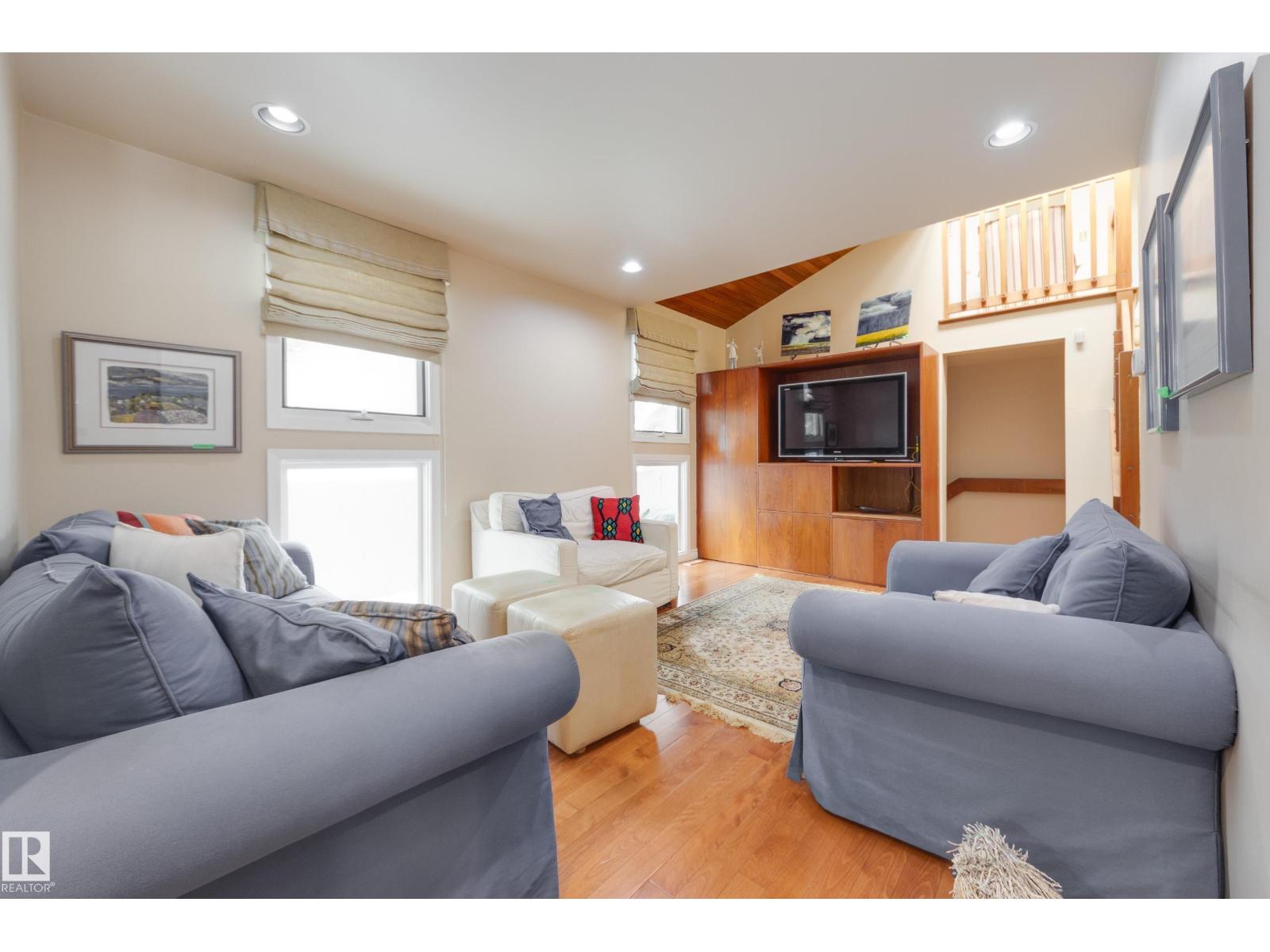 8444 118 ST NW, Edmonton