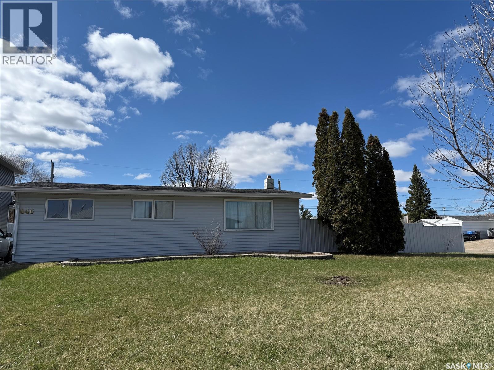 646 Albert STREET - 2