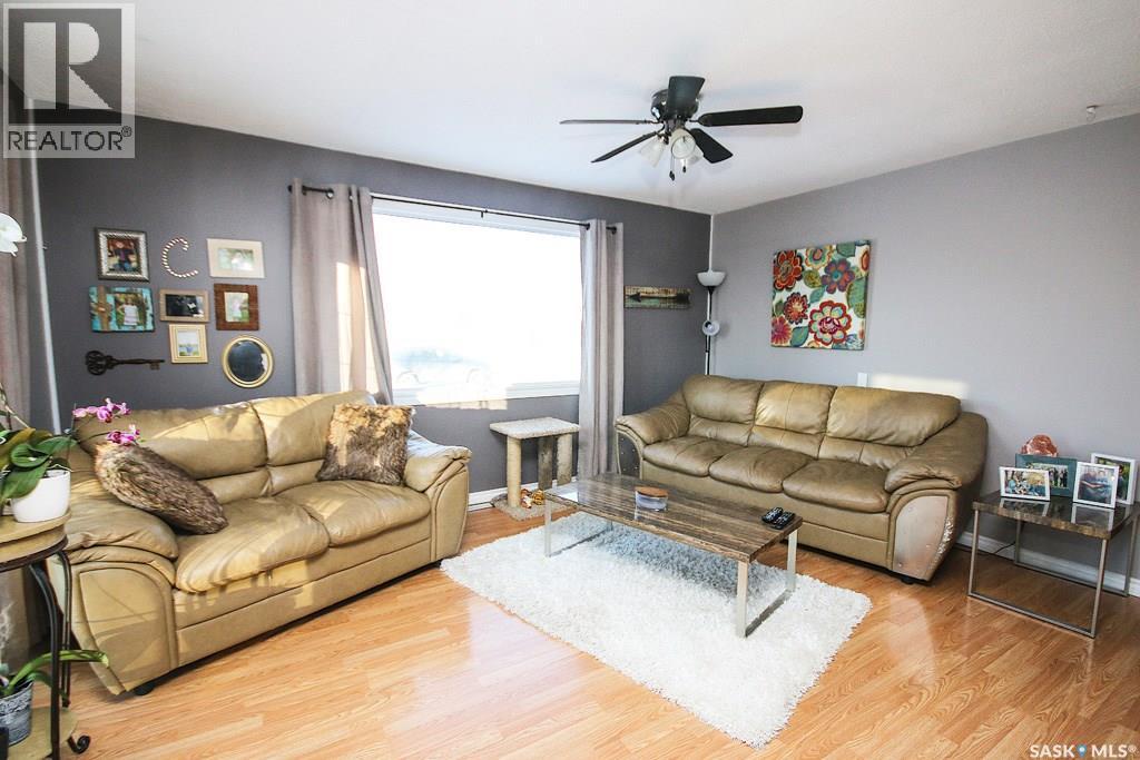 646 Albert STREET - 5