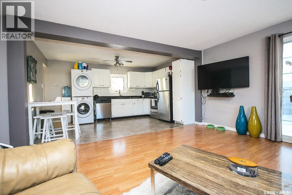 646 Albert STREET - 6