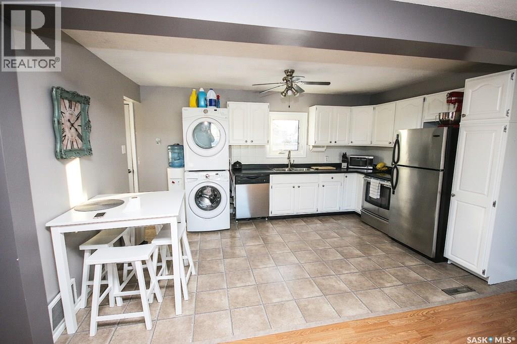 646 Albert STREET - 9