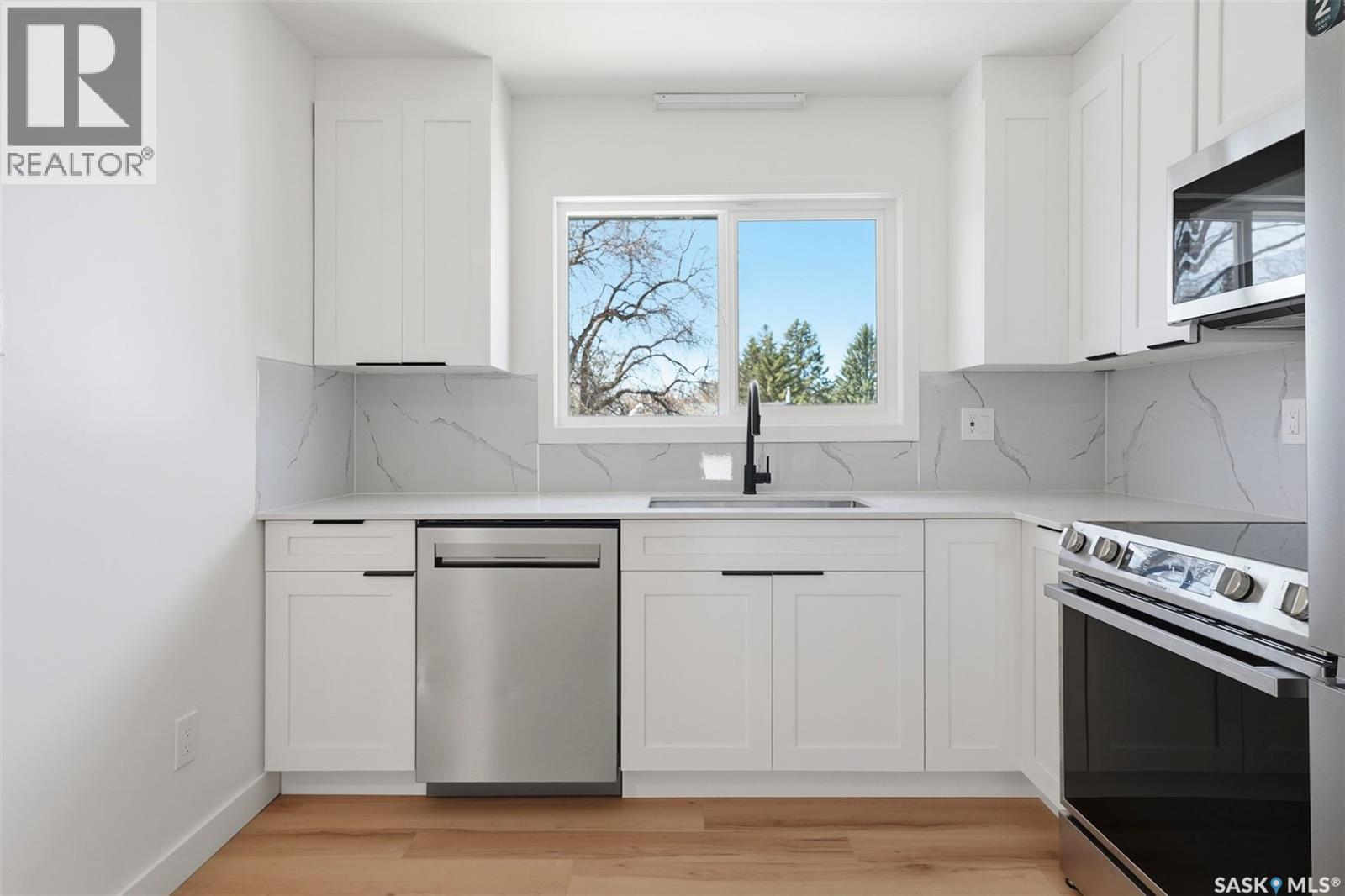 1310 East CENTRE - 13