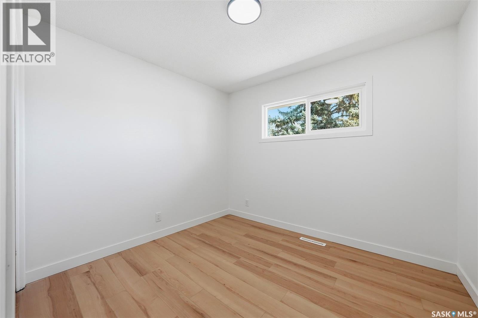 1310 East CENTRE - 19