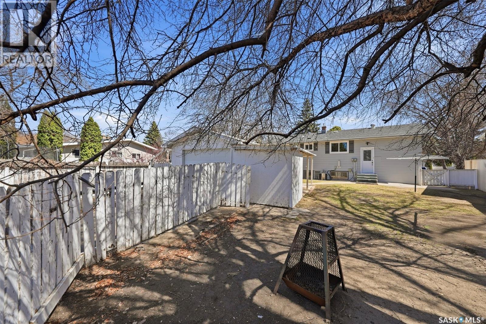 1310 East CENTRE - 38