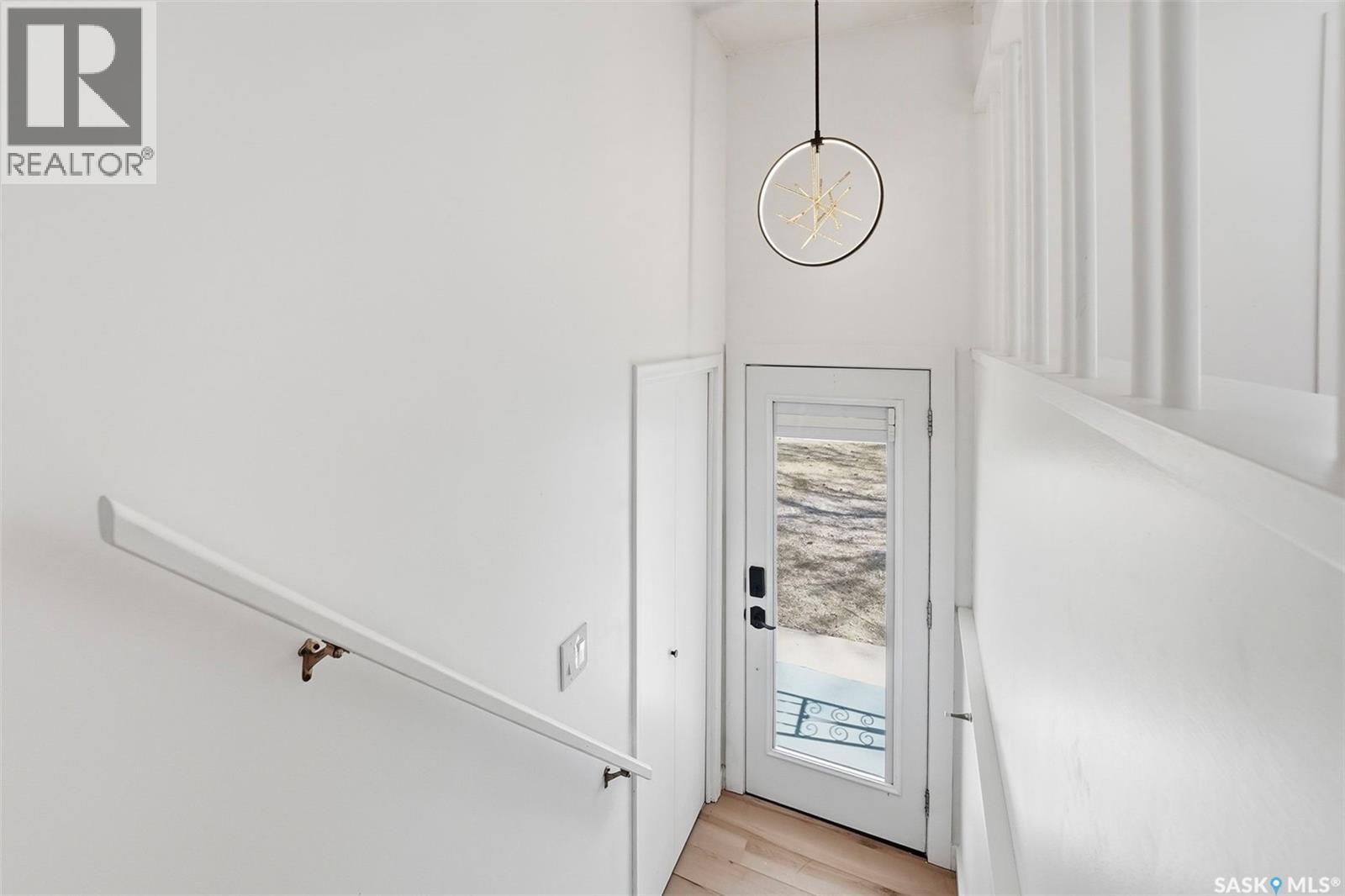 1310 East CENTRE - 6