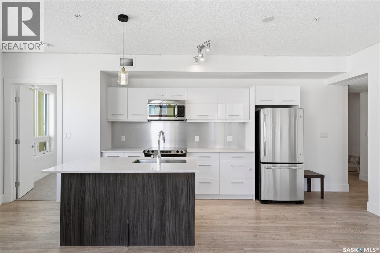 #204 409 B AVENUE S - 15