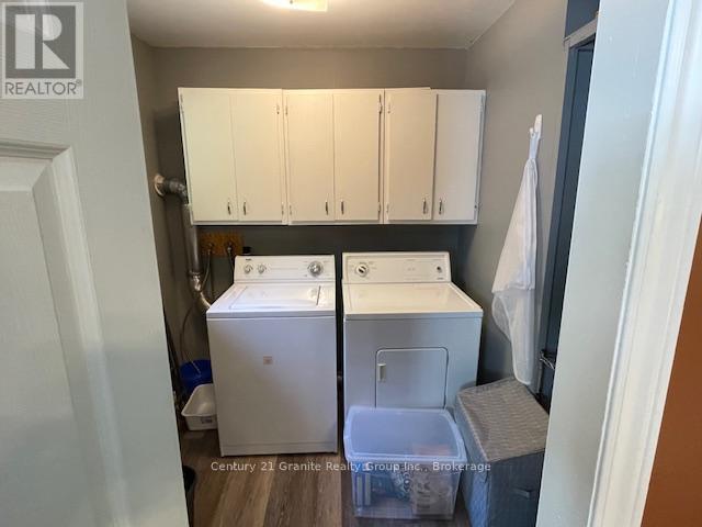 1052 KENSINGTON ROAD - 13
