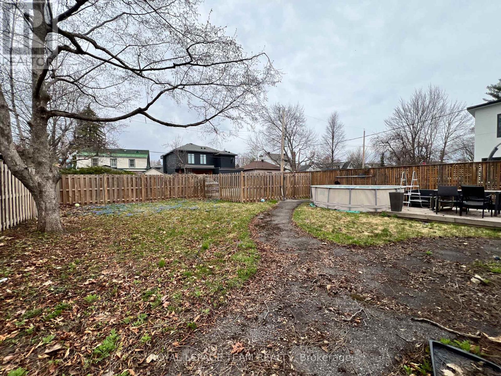 84 RIVERDALE AVENUE - 23