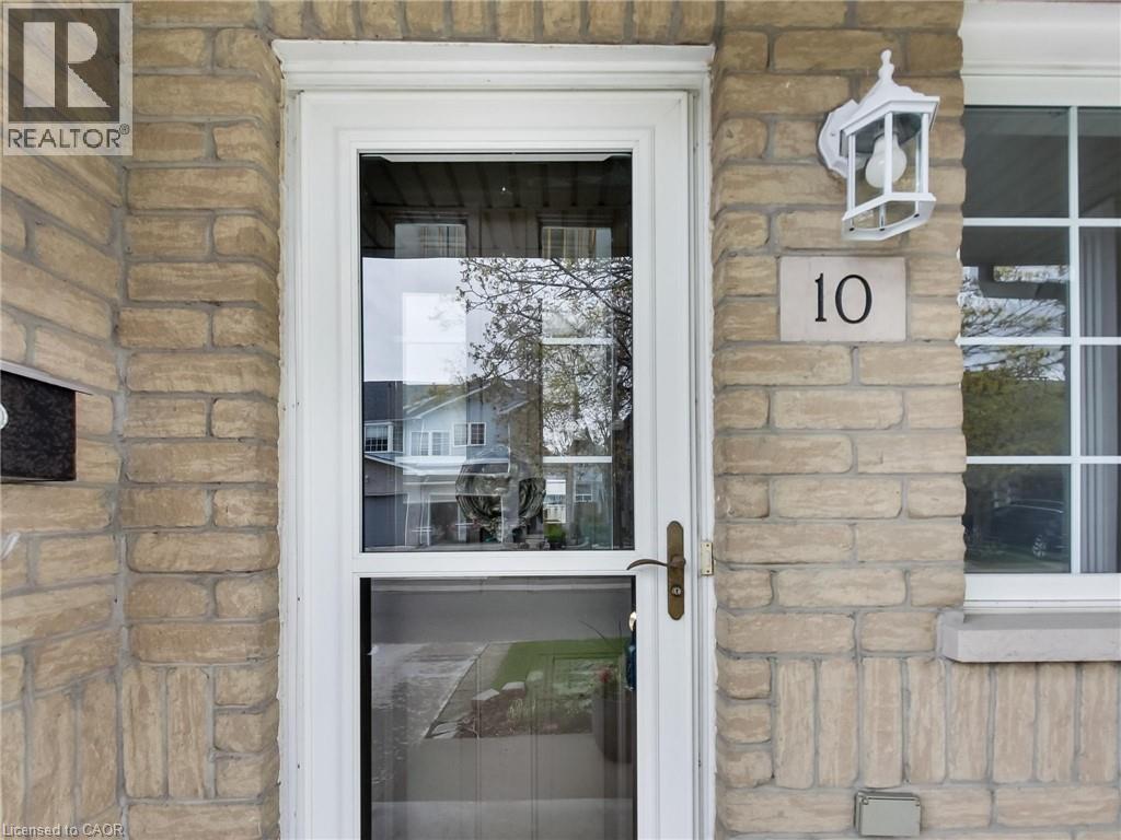 104 FRANCES Avenue Unit# 10, Stoney Creek, Ontario, L8E5X3 — Photo 4