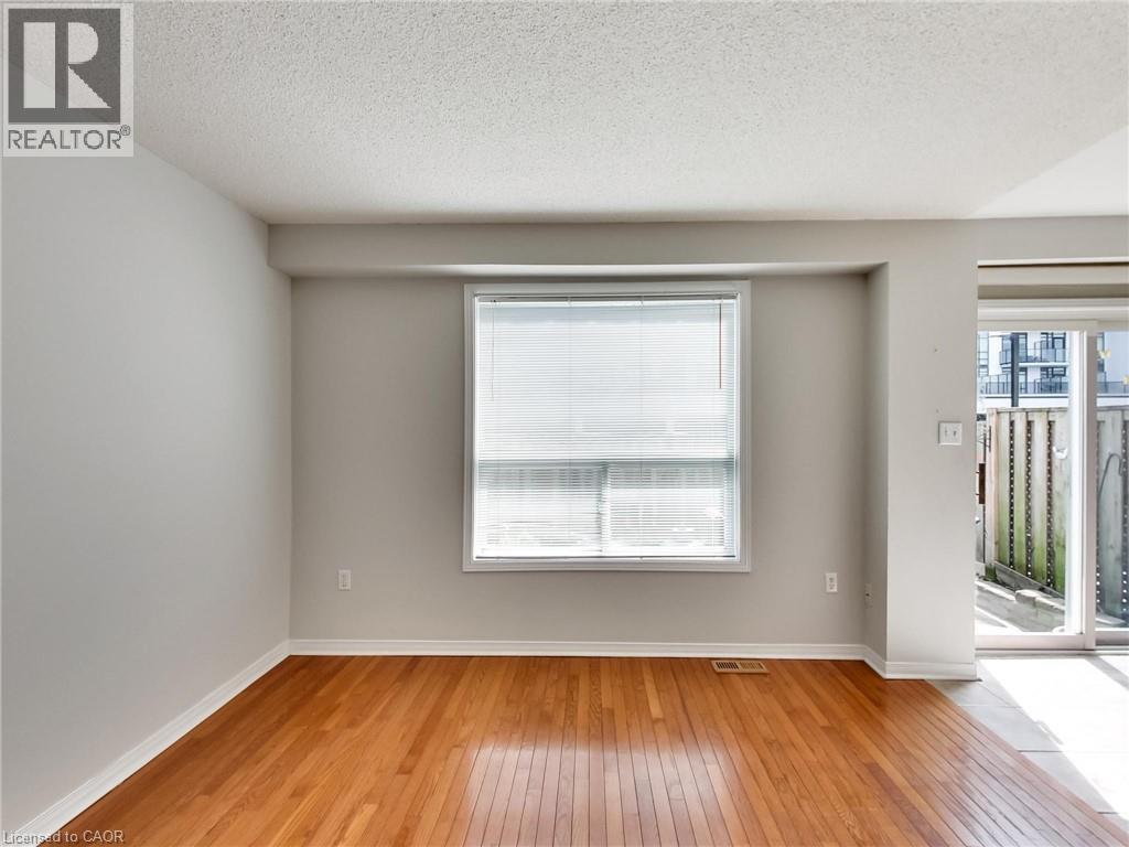 104 FRANCES Avenue Unit# 10, Stoney Creek, Ontario, L8E5X3 — Photo 9