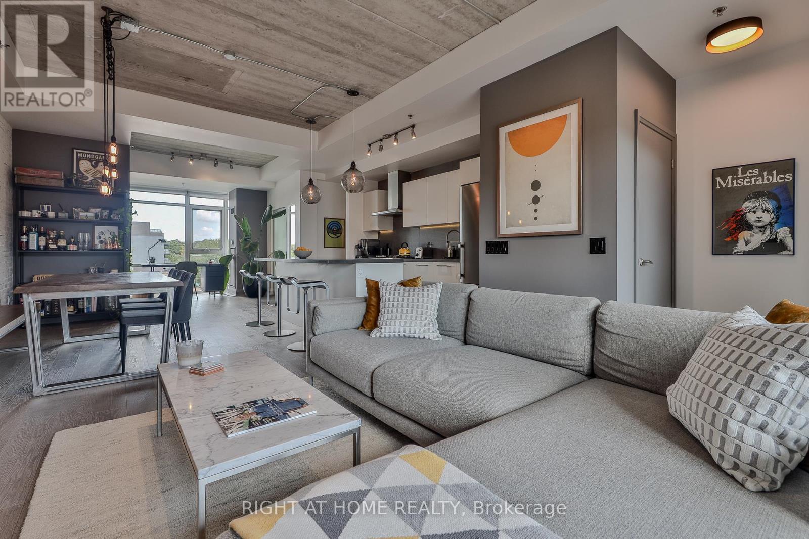 #405 41 OSSINGTON AVENUE - 13