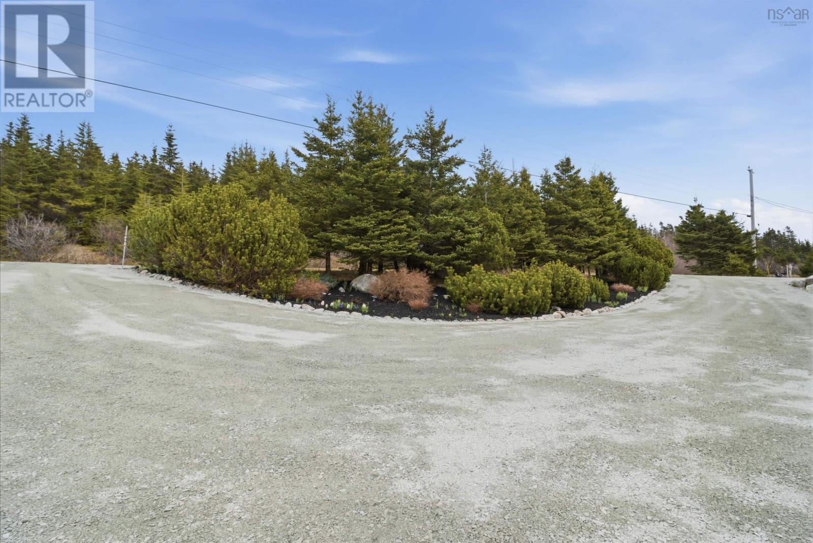 49 Kaakwogook Way - 3